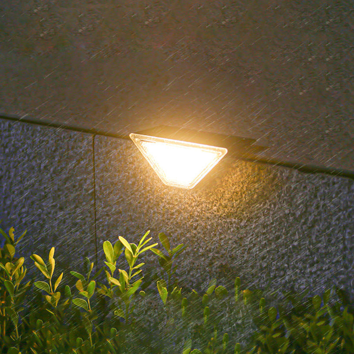 Moderne Enkelhet Sol Vannavstøtende ABS PS Triangel LED Landskapsbelysning Utendørs Lys For Utendørs Terrasse | Skanto