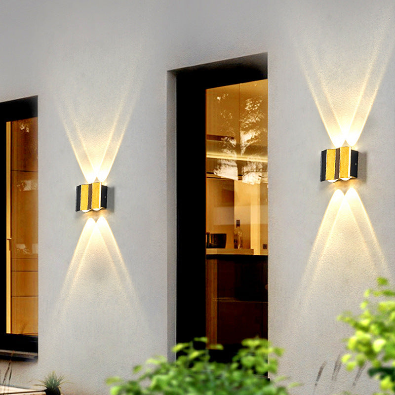 Moderne Enkelhet Vanntett Aluminium Rektangulær Bøyd Opp Og Ned LED Vegglampe For Utendørs Patio | Skanto