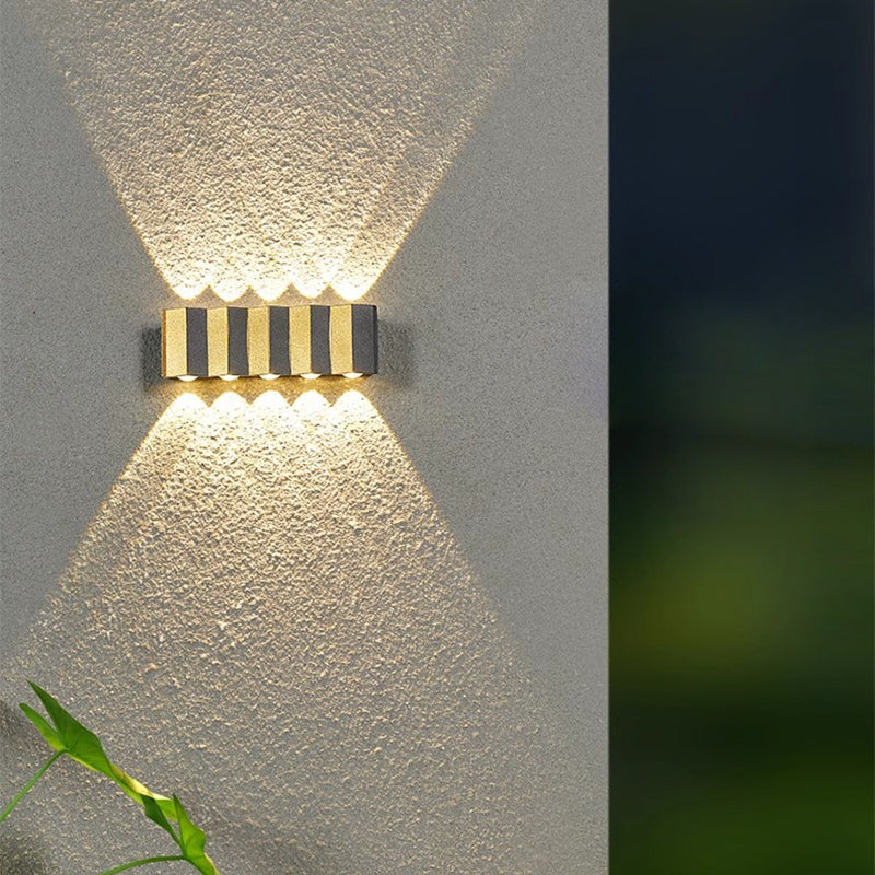 Moderne Enkelhet Vanntett Aluminium Rektangulær Bøyd Opp Og Ned LED Vegglampe For Utendørs Patio | Skanto