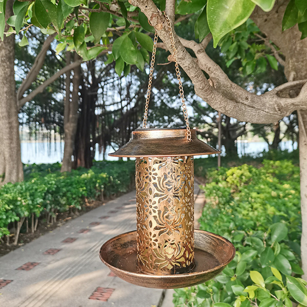 Moderne Retro Solar Vanntett Jern Fuglemater Hengende Uhullet Lantern LED Utendørs Lys Landskapsbelysning For Hage | Skanto