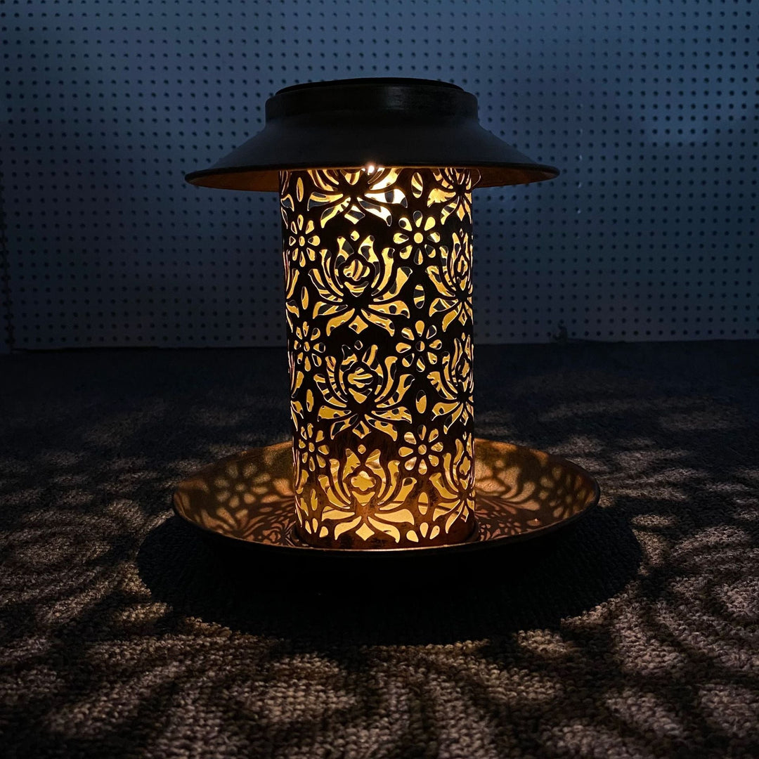 Moderne Retro Solar Vanntett Jern Fuglemater Hengende Uhullet Lantern LED Utendørs Lys Landskapsbelysning For Hage | Skanto