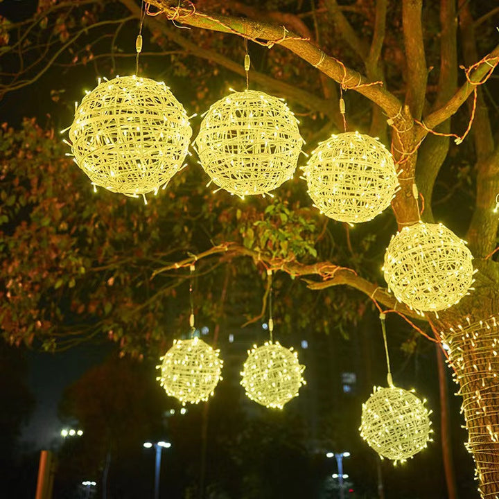 Moderne Art Deco Vanntett PVC Hengeball Dekorasjon LED Utendørs Pendellampe Utendørs Lys For Hage | Skanto