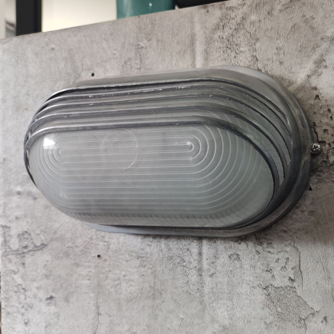 Moderne Industriell Vanntett Aluminiums Glass Frosted Oval Stripet 1-Lys Vegglampe For Utendørs Terrasse | Skanto
