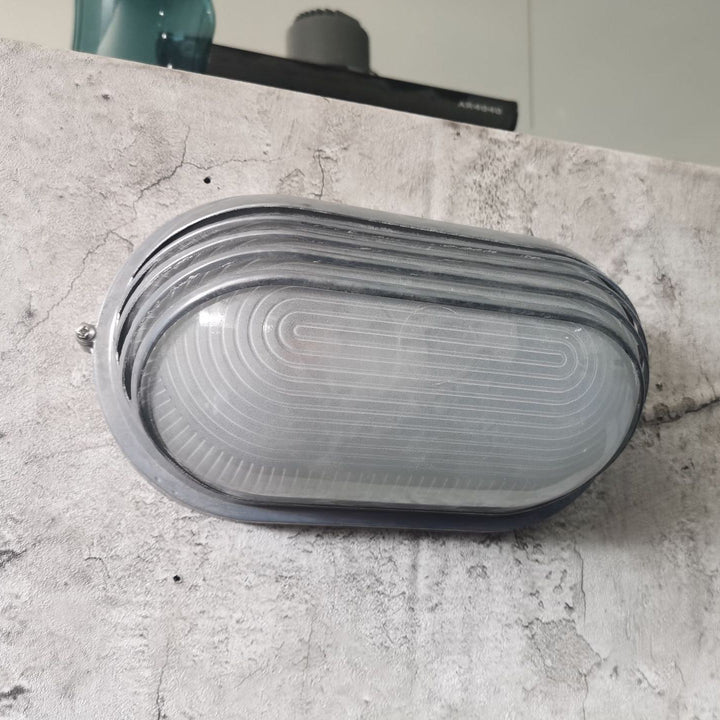 Moderne Industriell Vanntett Aluminiums Glass Frosted Oval Stripet 1-Lys Vegglampe For Utendørs Terrasse | Skanto