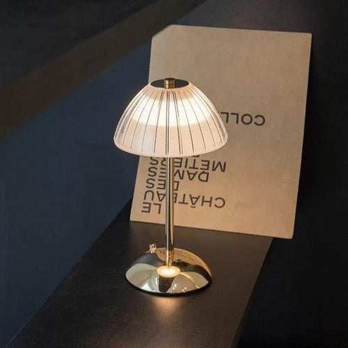 Beacon - LED-krystall nattbordslampe uten hus