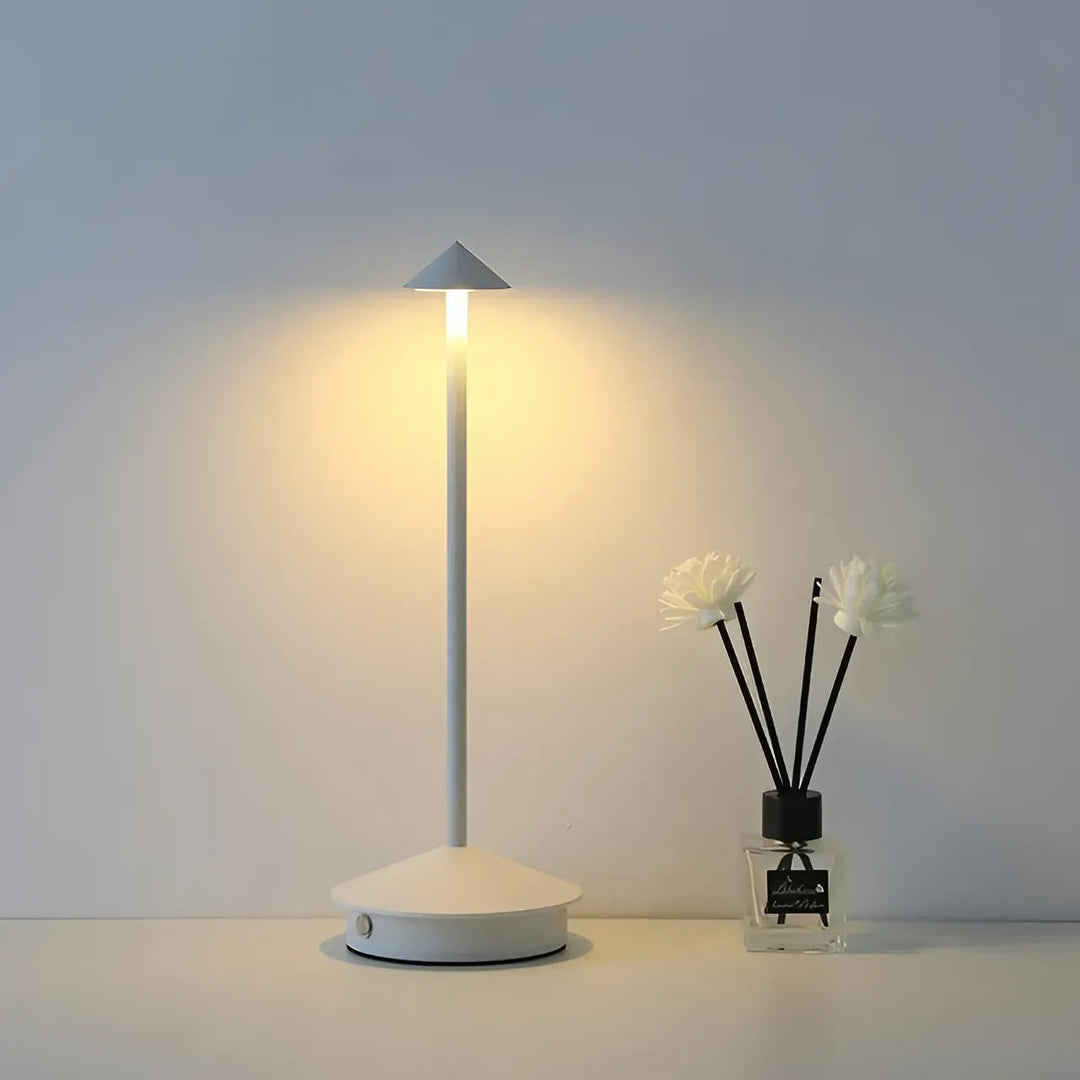 Shanghai Modern Bordlampe - Elegant Svensk Design Stil | Skanto