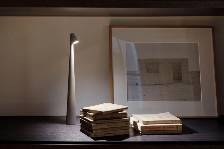 Skanto | Trådlamp LED Bordlampe med Dimming – Moderne Nordisk Stil Design