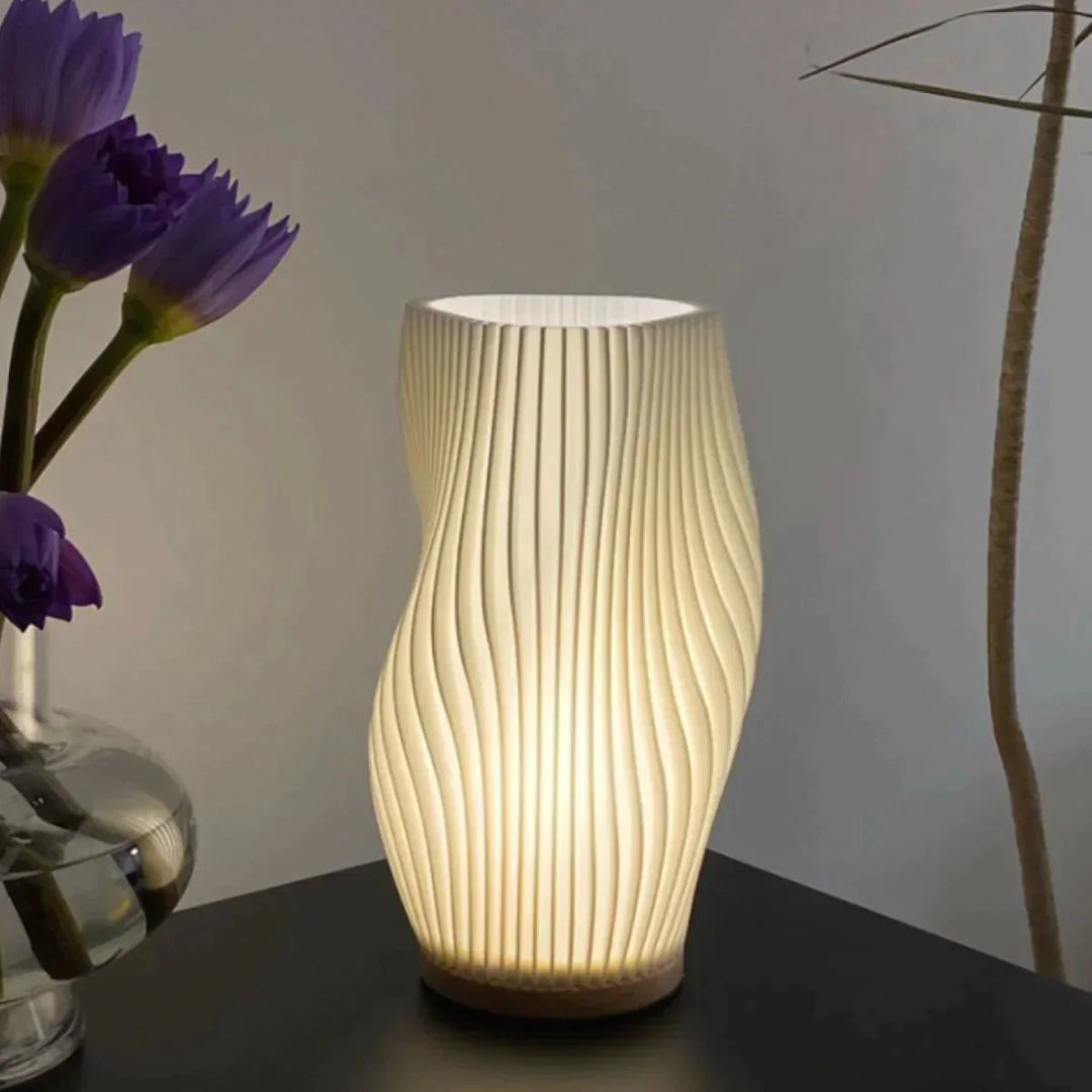 Serena Wavecrest Lampe Skanto