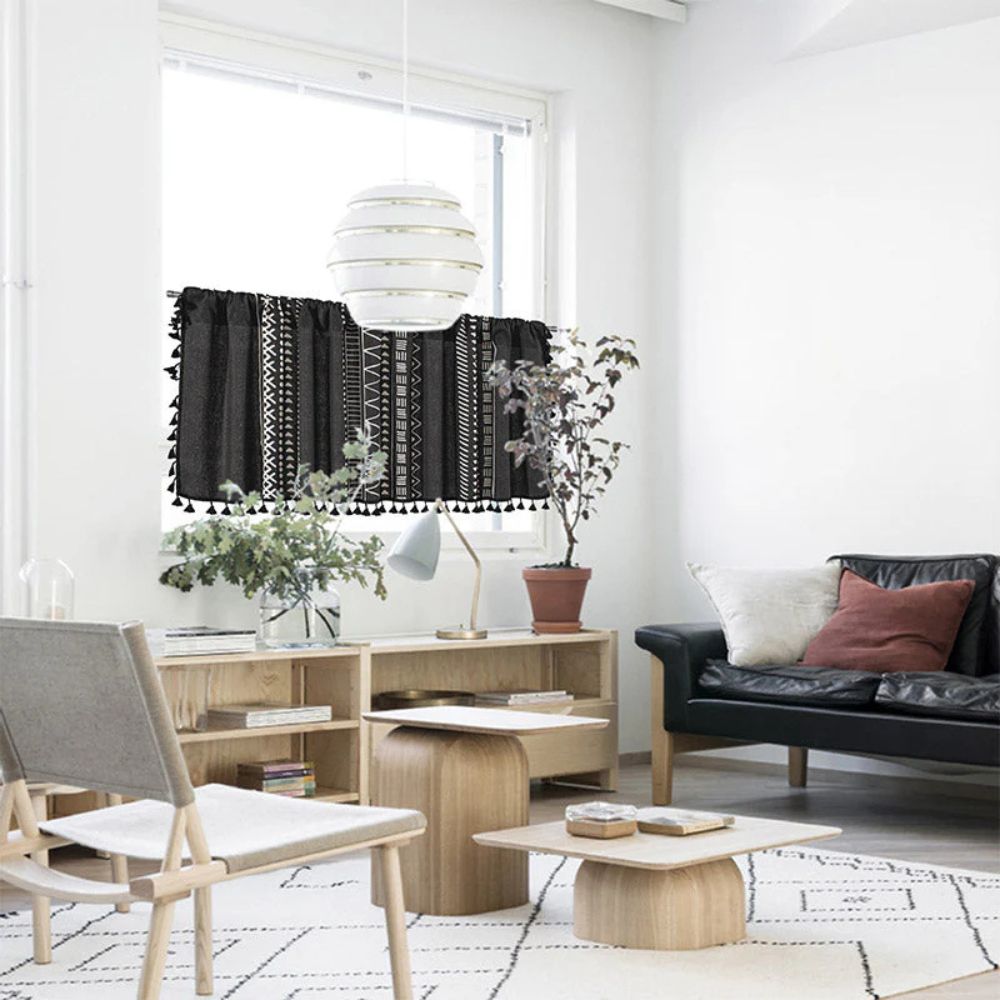 Skanto | Svart Geometrisk Tribal Frynse Kabinett Gardin