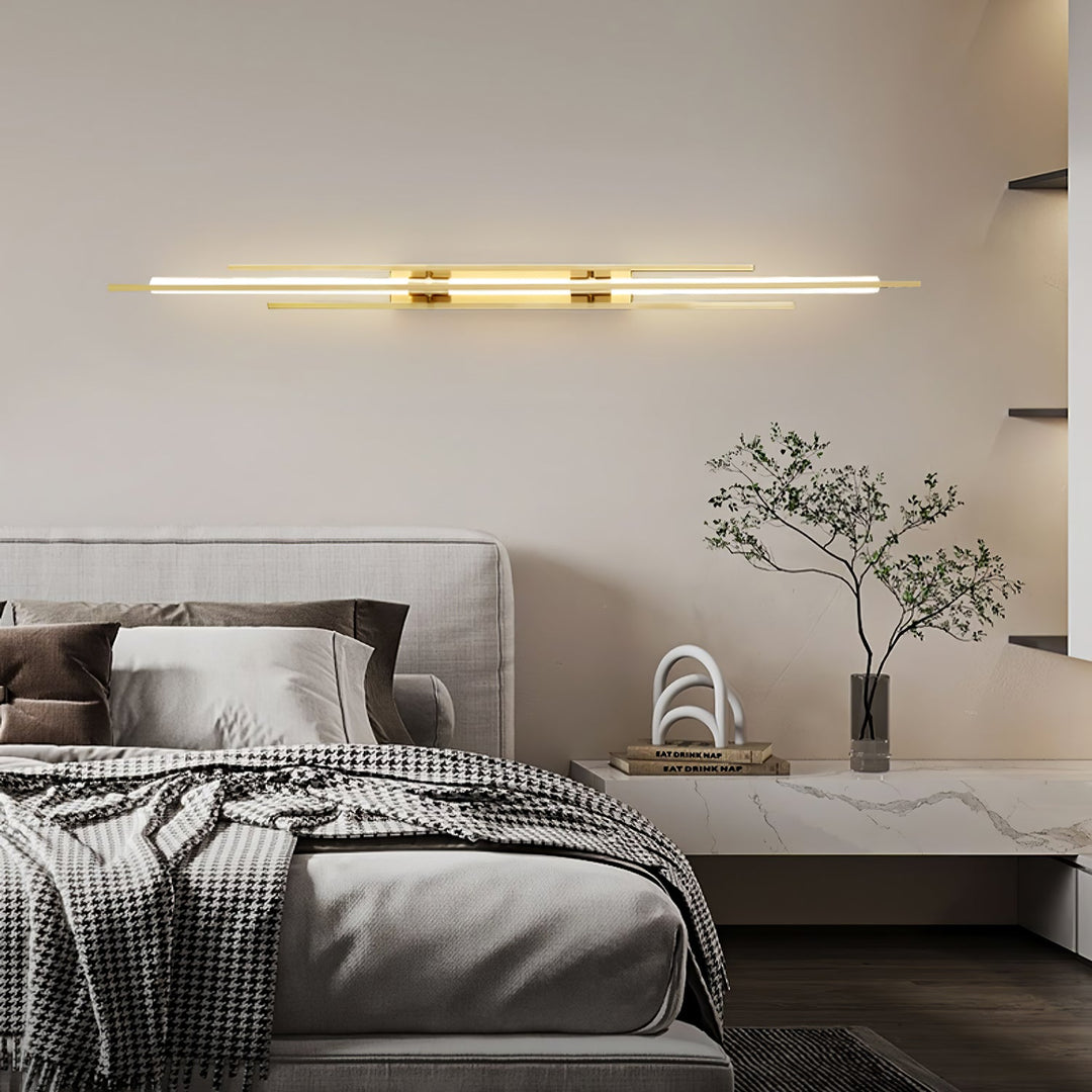 Skanto | LuxeAura – Opulent Gold Vegglampe for Elegante Rom