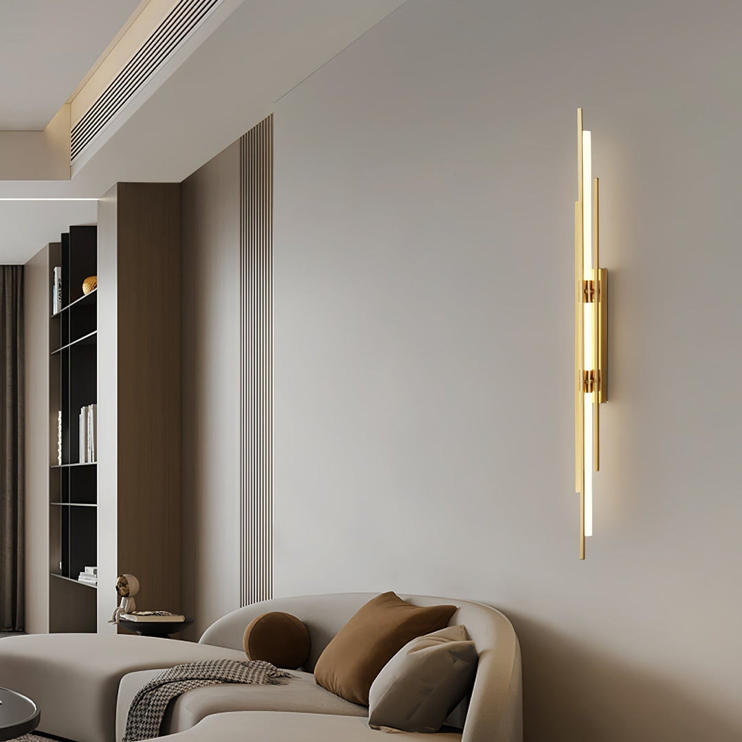 Skanto | LuxeAura – Opulent Gold Vegglampe for Elegante Rom