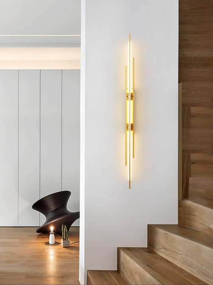 Skanto | LuxeAura – Opulent Gold Vegglampe for Elegante Rom