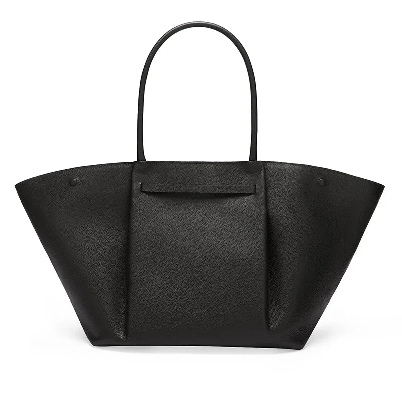 Skanto | Tassa Luksuriøs Overdimensjonert Skulderveske med Gullspenne – Elegant Minimalistisk Tote for Kvinner