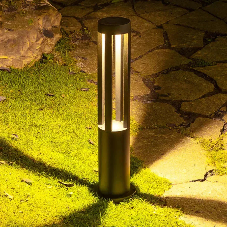 Rocklux Hage Lampe - Stilig LED Utendørslys for Hagebelysning | Skanto