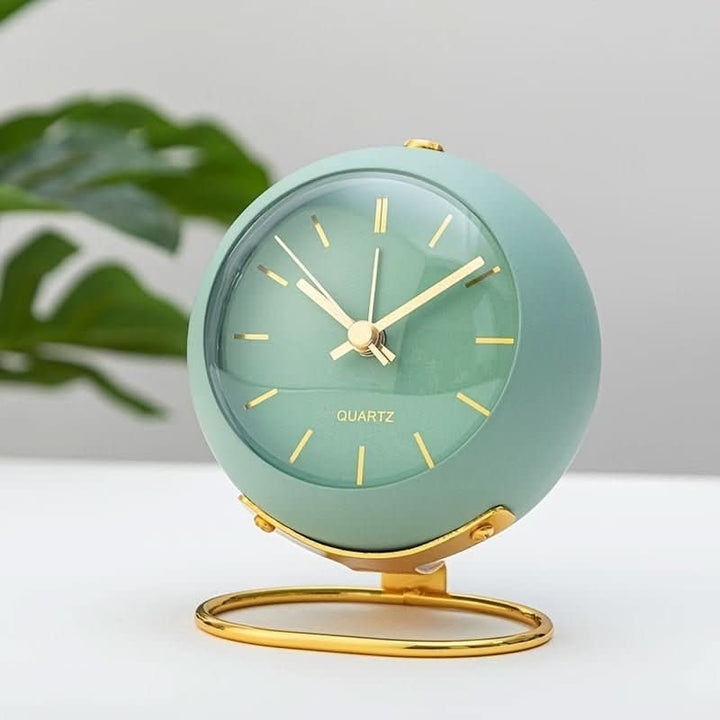 Skanto | Retro Analog Vekkerklokke med Stille Bevegelse