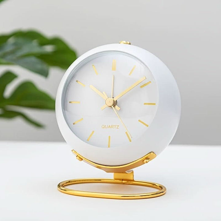 Skanto | Retro Analog Vekkerklokke med Stille Bevegelse