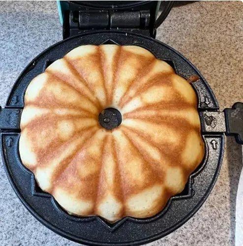 Skanto | Kompakt Mini Bundt Kake Maker med Non-Stick Belegg for Rask Godbit