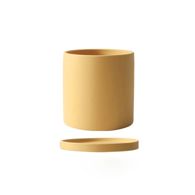 Eleganter Blumentopf aus Keramik mit Untertasse