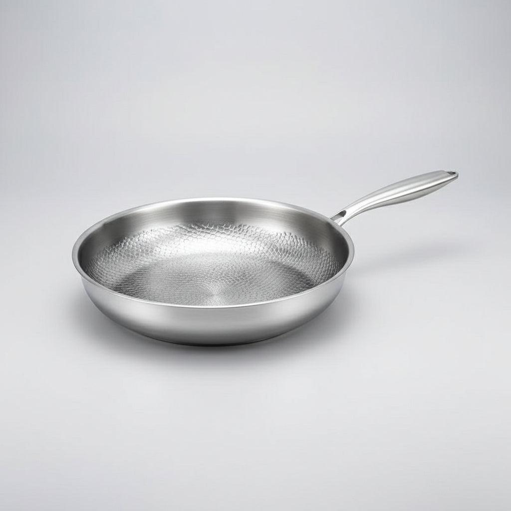 Skanto | Titanhammered non-stick stekepanne for induksjonskoketopper og hverdagsmatlaging