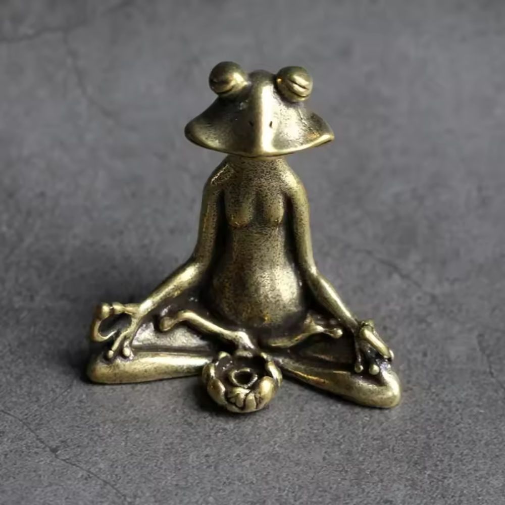 Skanto | Calm Lotus Frog Miniatyrfigurine