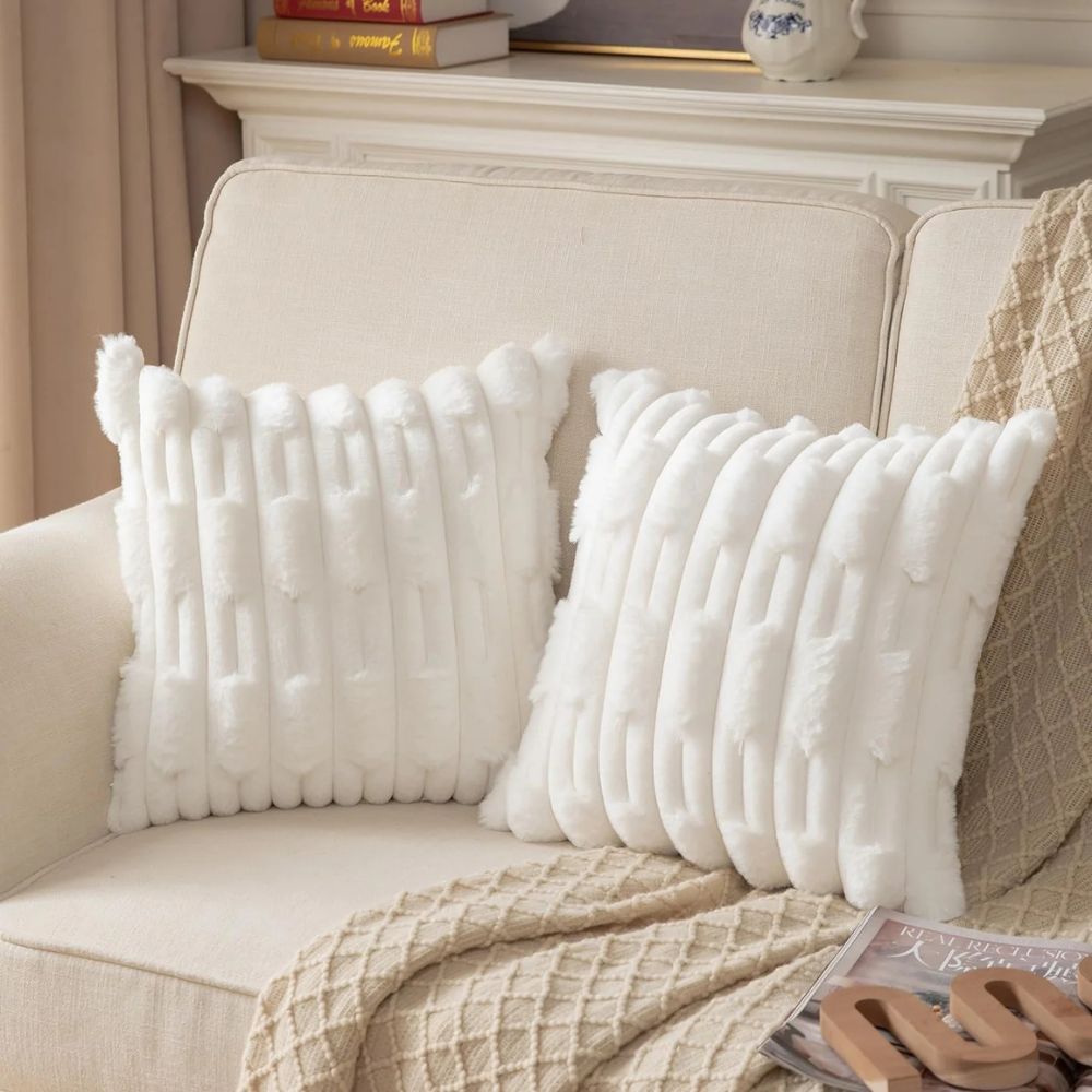 Skanto | Calm Weave Plush Cushion Cover