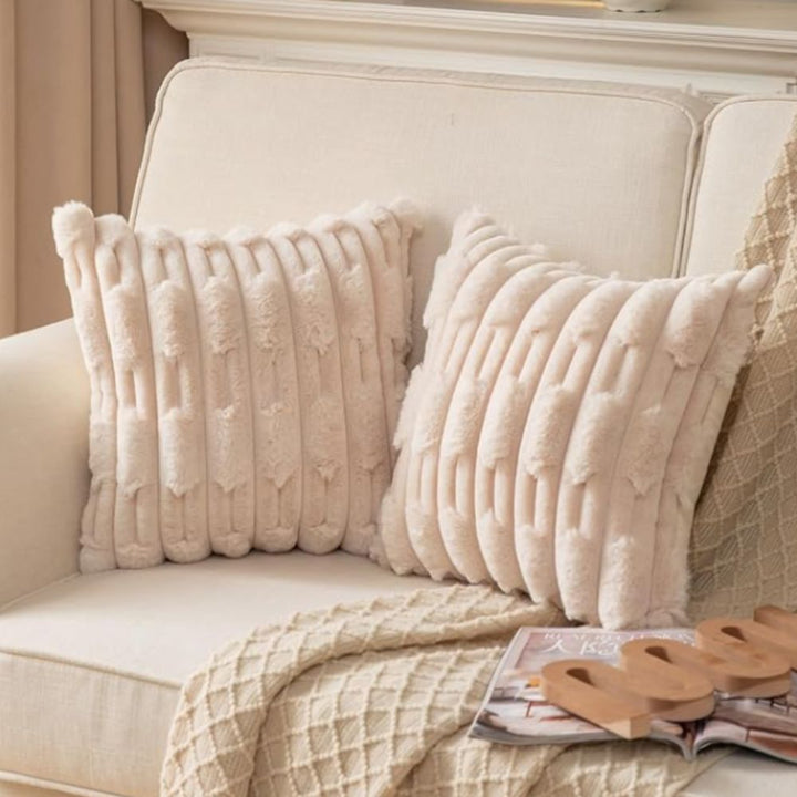 Skanto | Calm Weave Plush Cushion Cover