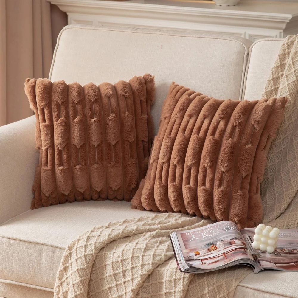 Skanto | Calm Weave Plush Cushion Cover