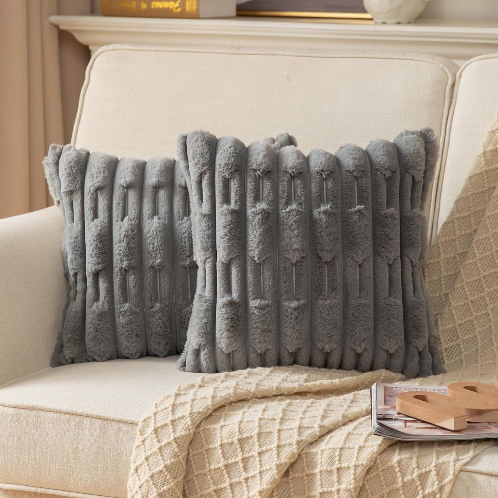 Skanto | Calm Weave Plush Cushion Cover