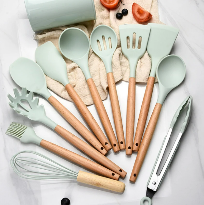 Ungiftiges, BPA-freies Silikon-Kochgeschirr-Set mit Holzgriffen Lattea