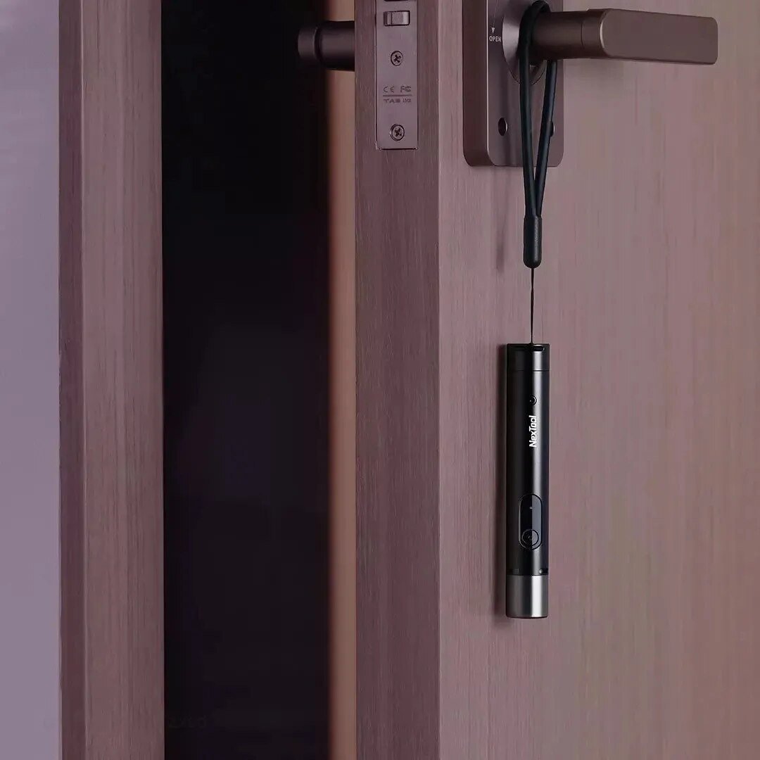 Skanto | FlashShield - Den ultimate forsvarslampen - Sikkerhet ved fingertuppene
