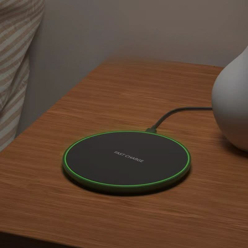 Skanto | Rask trådløs lader 15W for iPhone & Android