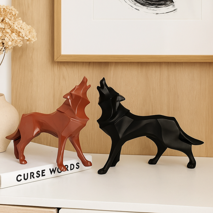 LupoForm – Geometrisk Ulv Statue med Skarpe Kanter Design for Moderne Rom Skanto