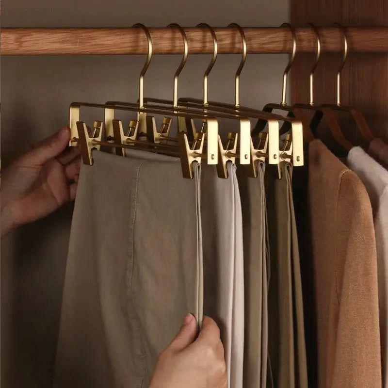 Clip Ease – Elegante, matte buksehengere (1+4 stk.)