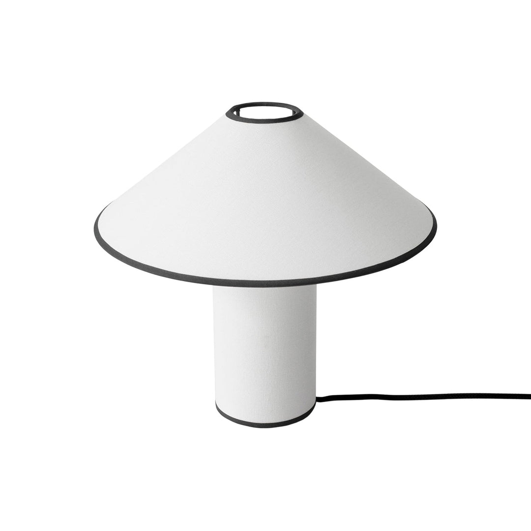 Bordlampe med tekstilskjerm – Lunara | Skanto