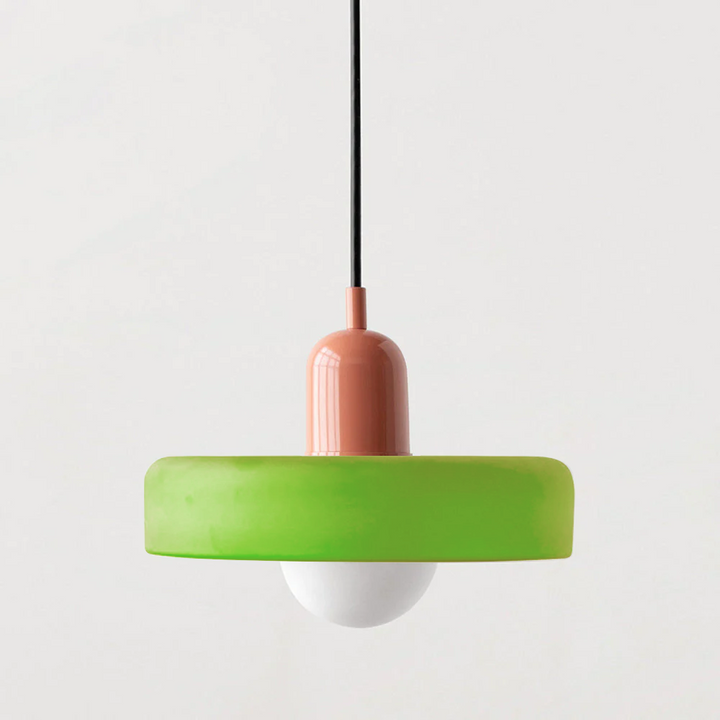 Bunte Glas-Pendelleuchte im Bauhaus-Stil