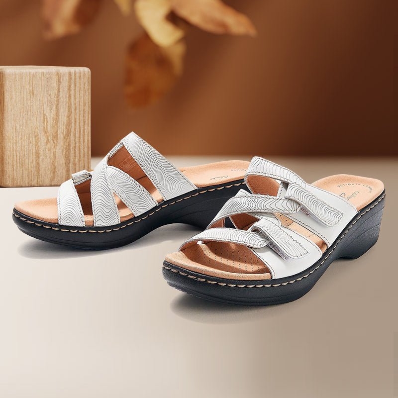 Skanto | Behagelige Kose Sandaler