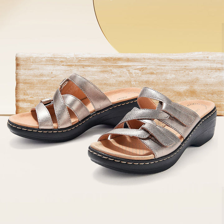 Skanto | Behagelige Kose Sandaler