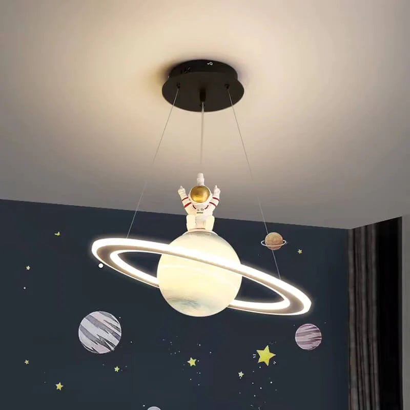 Barnas rom LED hengelampe - CosmoGlow | Skanto
