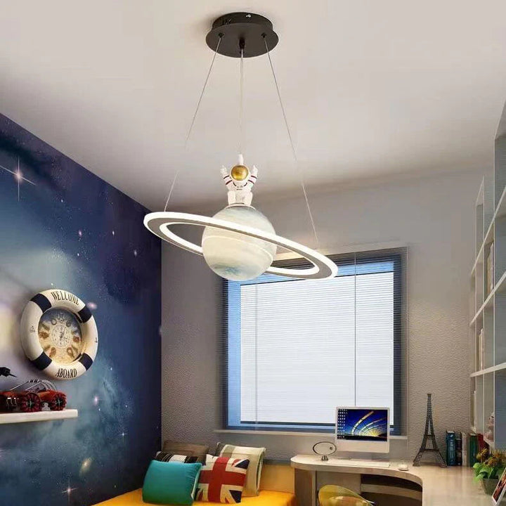 Barnas rom LED hengelampe - CosmoGlow | Skanto