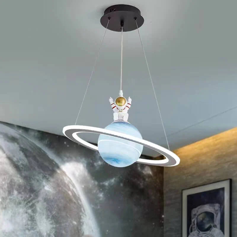 Barnas rom LED hengelampe - CosmoGlow | Skanto