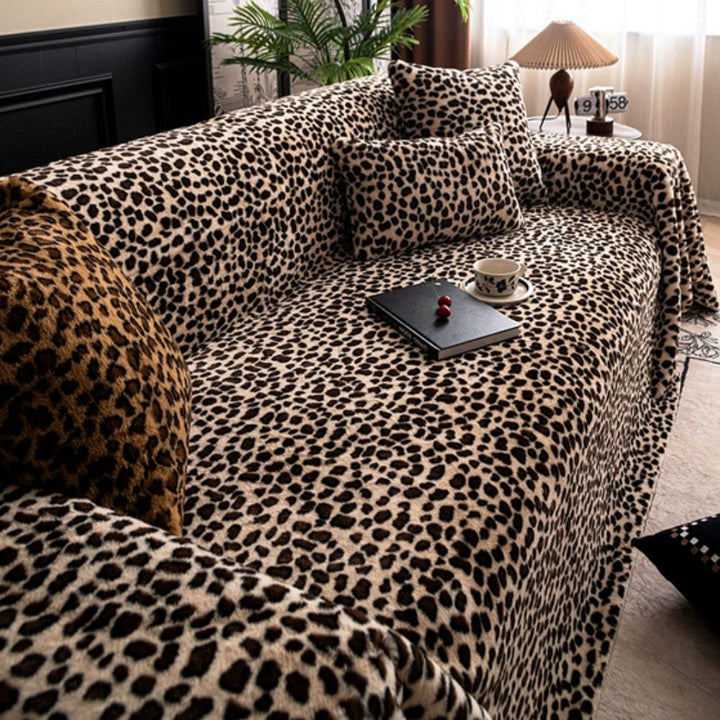 Skanto | Cozy Leopard Print Sofa Cover
