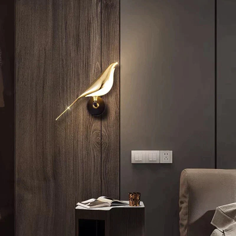Moderne Fuglevegglampe Gull - Minimalistisk Vegglampe for Dekorativ Belysning | Skanto