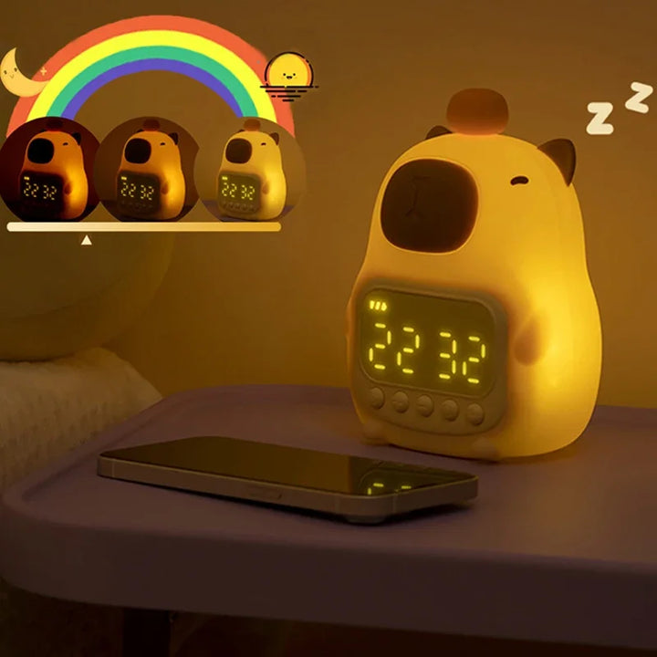 Skanto | Capybara Klokke Lampe - Oppladbar Digital Vekkerklokke med Nattlys & Berøringsutsettelse