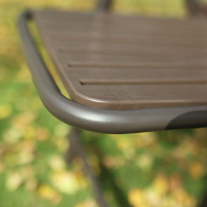 Vanntett, rektangulær, sammenleggbar campingstol laget av karbonstål og PVC med ryggstøtte og armlener for hagen
