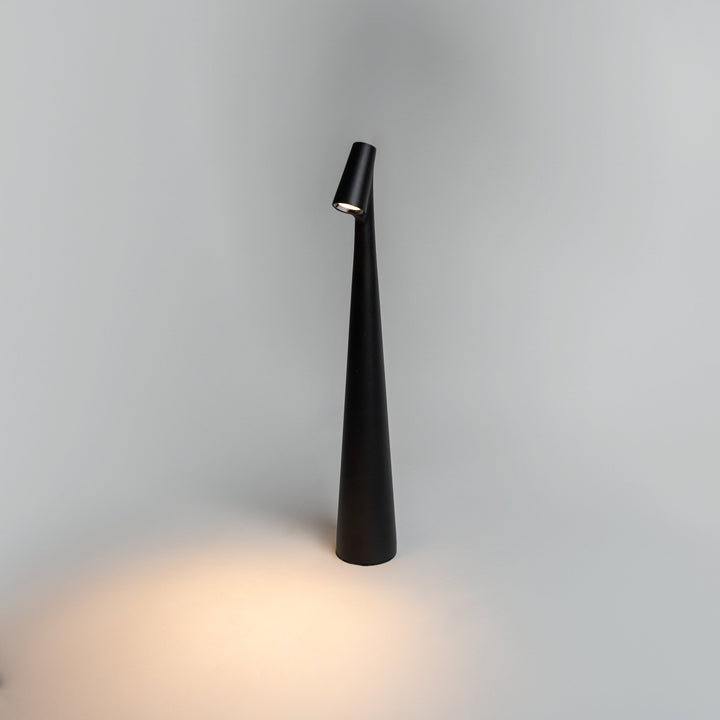 LumiSlim – Oppladbar LED Bordlampe i Stil Skanto