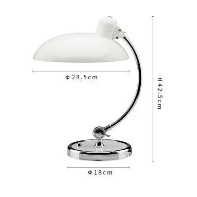 Dansk Bordlampe - Minimalistisk og Funktionelt Design | Skanto