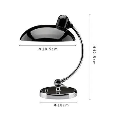 Dansk Bordlampe - Minimalistisk og Funktionelt Design | Skanto