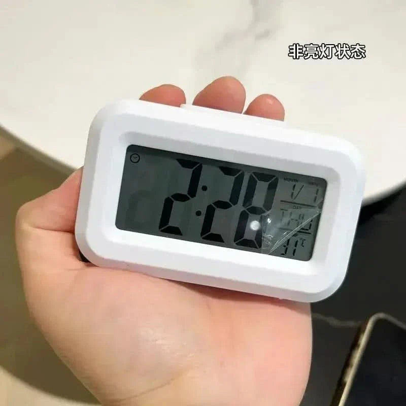 Skanto | Digital LED Vekkerklokke med Sovefunksjon