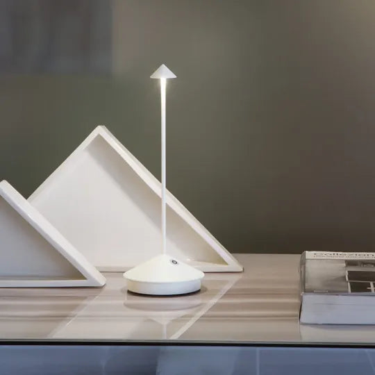Trådlampe LED bordlampe - ModernLumin | Skanto