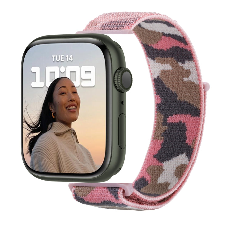 Skanto | Frerndorf | Nylon Loop Klokkerem for Apple Watch Ultra 49mm & Watch Ultra 2 49mm / Series 9 & 8 & 7 45mm / SE 3 & SE 2 & 6 & SE & 5 & 4 44mm / 3 & 2 & 1 42mm (Rosa Kamuflasje)